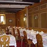 Restaurant Pere Benoit Hotel 3*