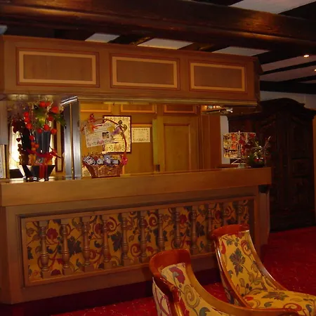 Restaurant Pere Benoit 3* إنتزيم