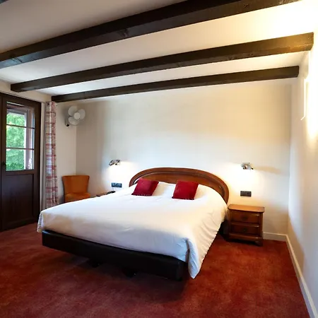 Hotel Restaurant Pere Benoit 3*