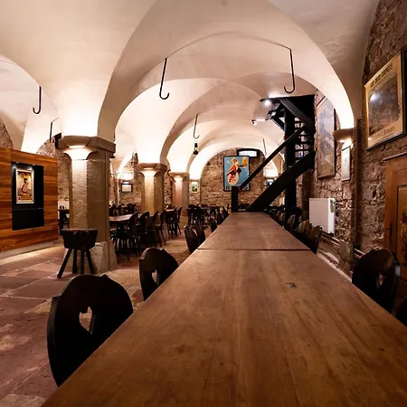 Restaurant Pere Benoit 호텔 3*