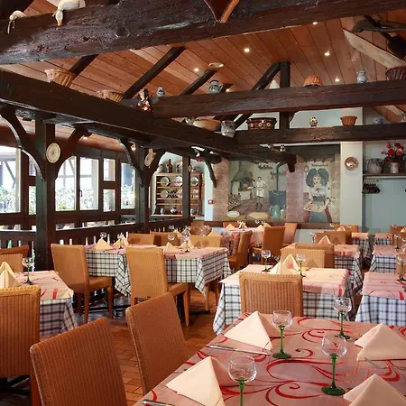 Restaurant Pere Benoit 昂特赞