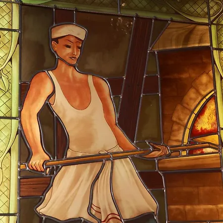 ホテル Restaurant Pere Benoit 3*