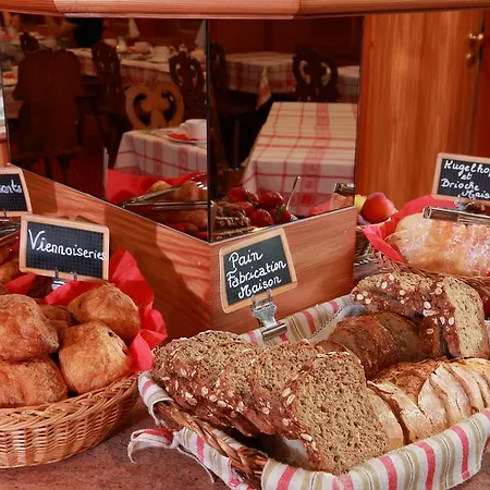 호텔 Restaurant Pere Benoit 3*