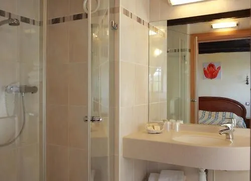 Hotel Restaurant Père Benoît 3*