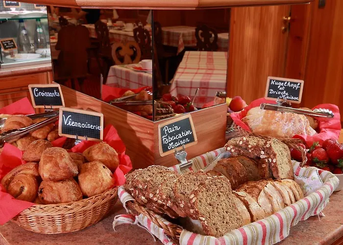 فندق Restaurant Pere Benoit 3*
