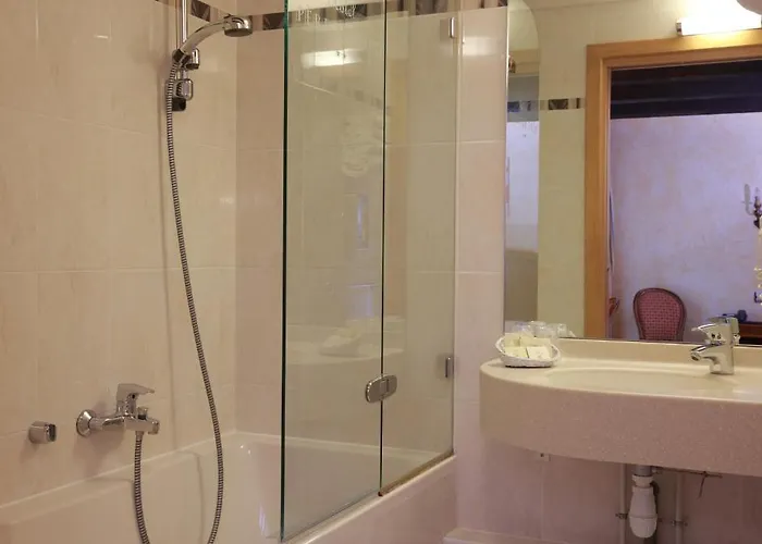 Restaurant Père Benoît Hotel